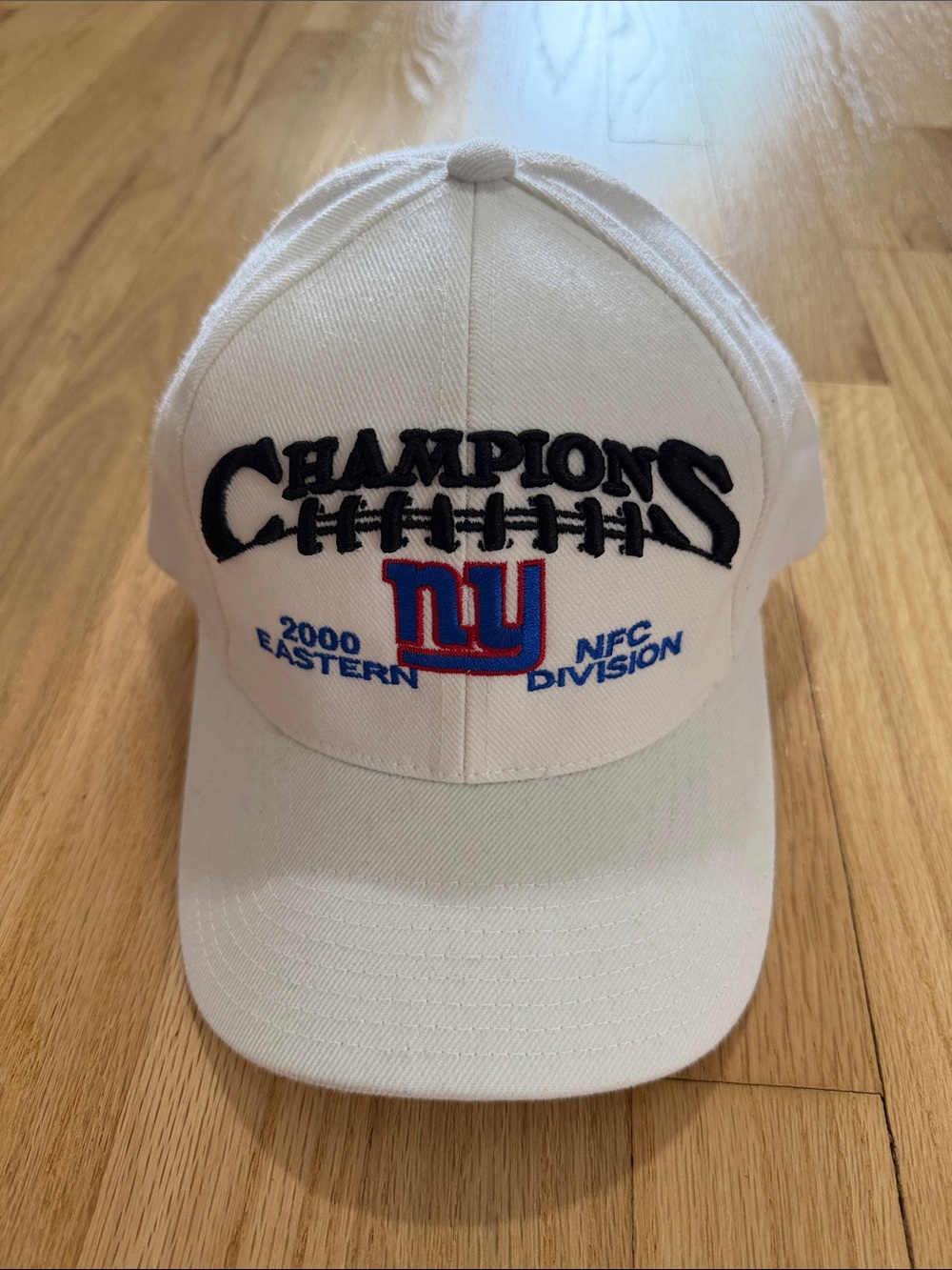 Vintage White 2000 NFL New York Giants Eastern NFC Champs Hat